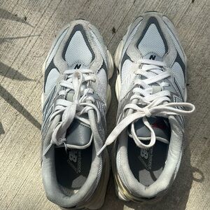 Women’s New Balance 9060